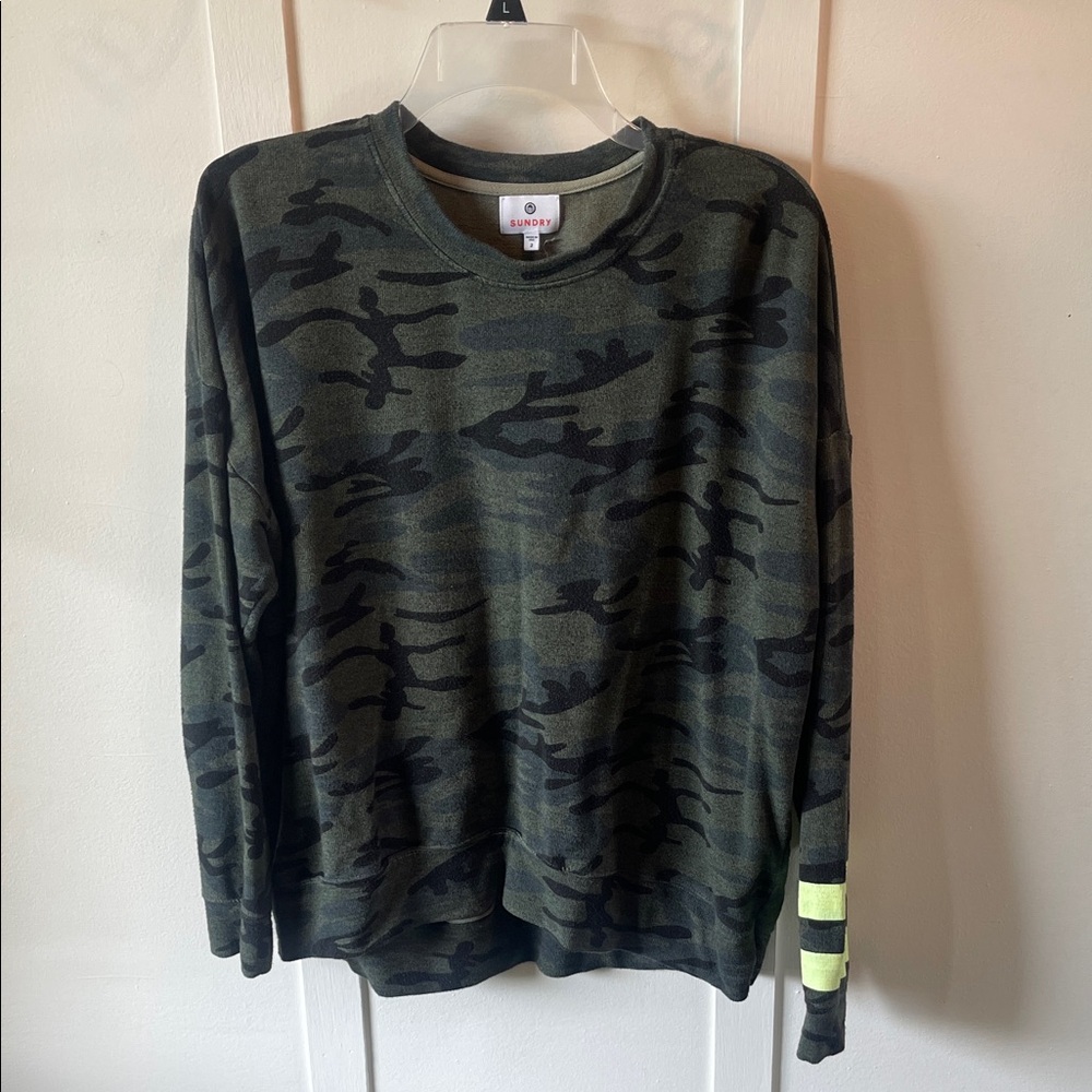 Sundry oversized Green Camouflage Crewneck Sweatshirt